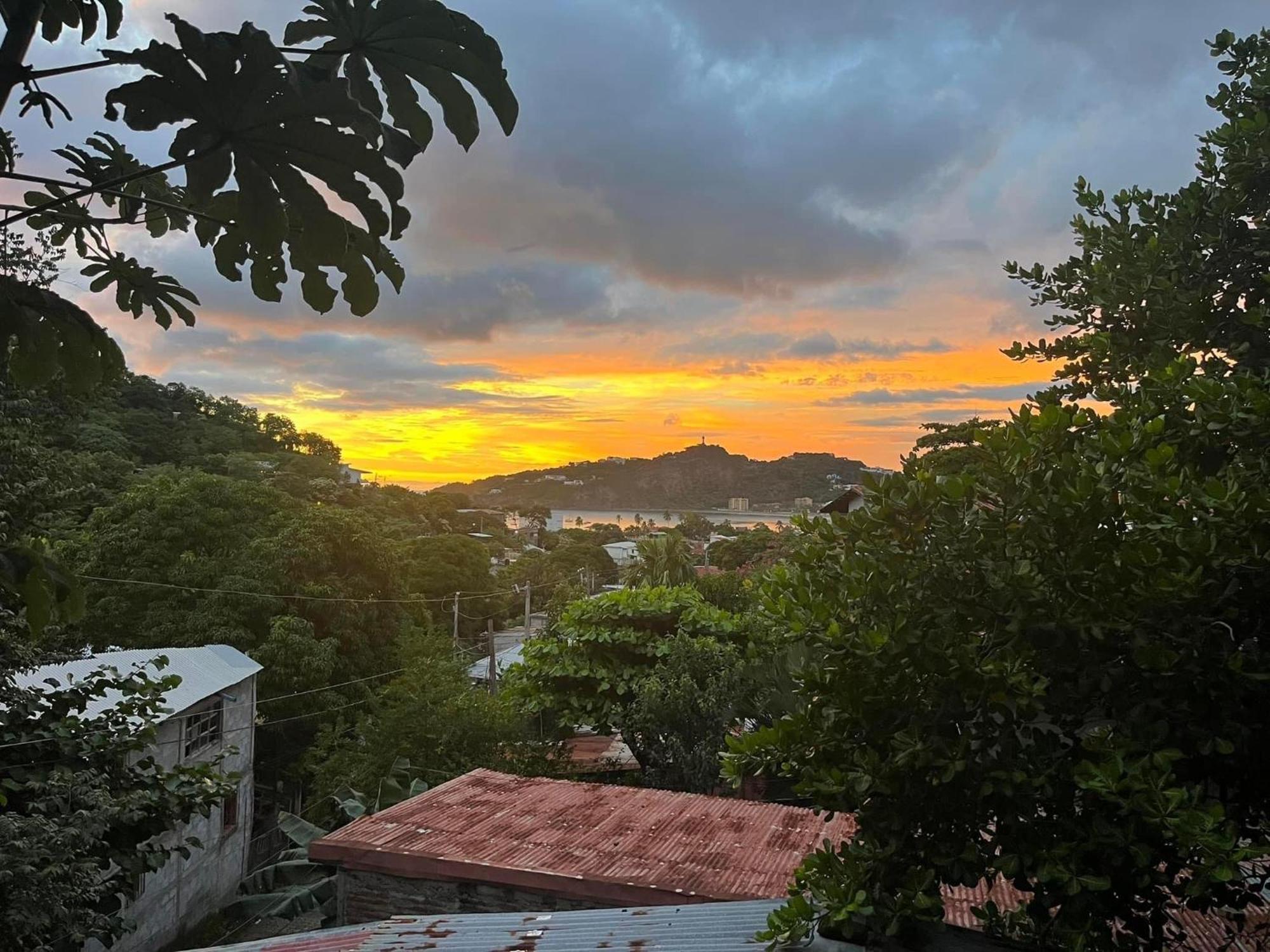 Buena Onda Backpackers Hotell San Juan del Sur Exteriör bild